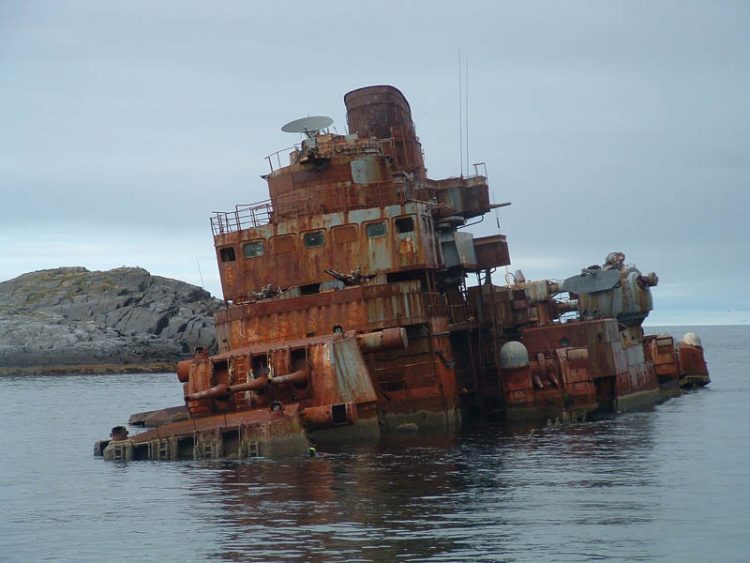 Заброшенные корабли: 20 фото судов, потерпевших крушение
