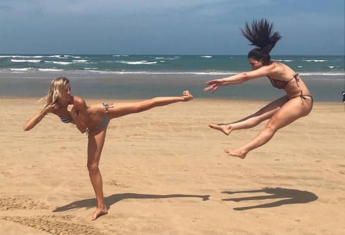 The Funniest Pics from a Beach Relaxation