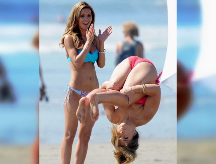 The Funniest Pics from a Beach Relaxation