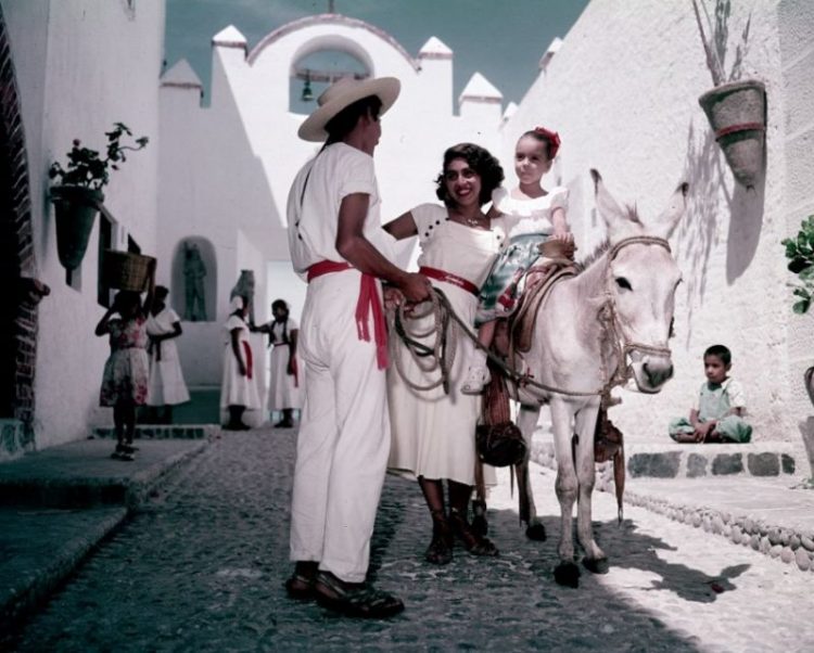 Курорт, о котором все забыли: как отдыхали в Акапулько в 50-ые годы