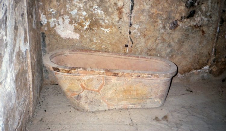 Как раньше мылись: история возникновения ванны