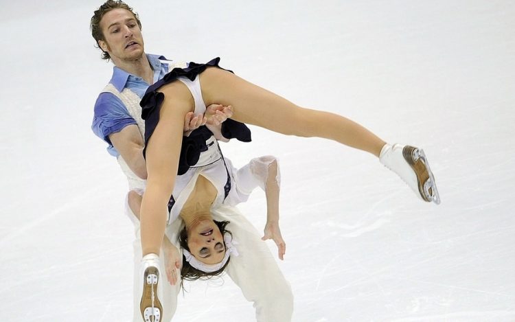 Perfectly Timed Photos of Figure Skaters