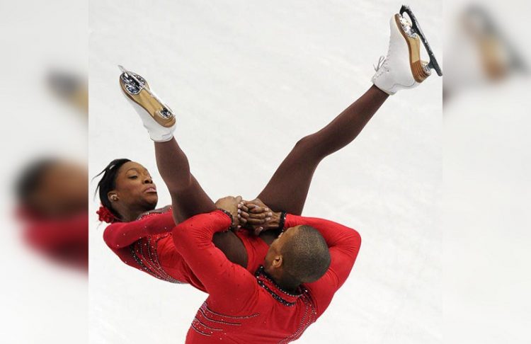 Perfectly Timed Photos of Figure Skaters