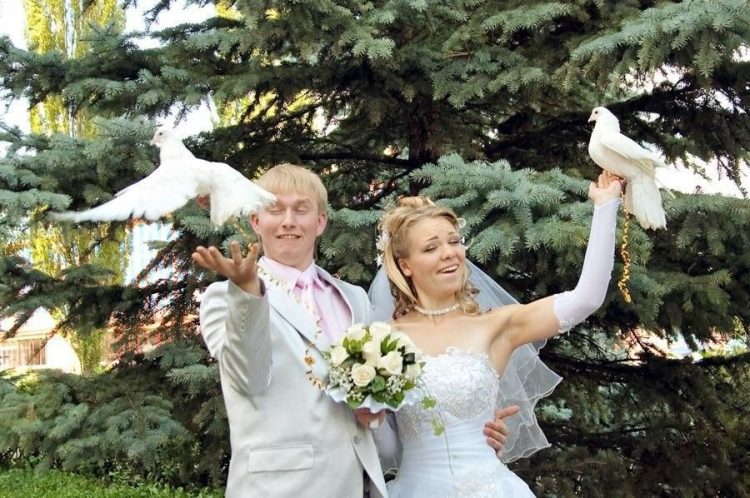 Joyful Nuptials: Candid and Comical Wedding Photo Selection