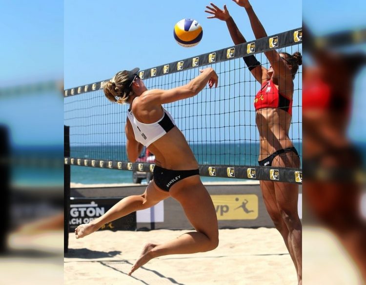 Courtside Heat: A Collection of Fiery Photos from Women's Beach Volleyball