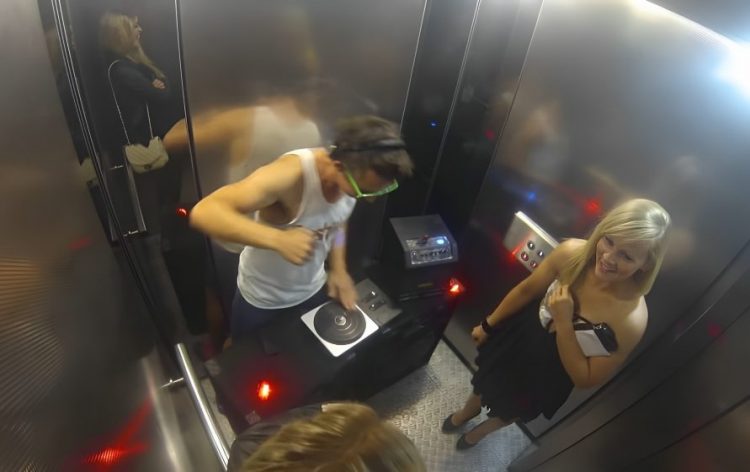 Funniest Moments in the Elevator: Looks Like a Parallel Reality