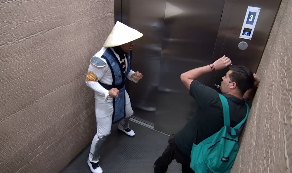 Funniest Moments in the Elevator: Looks Like a Parallel Reality