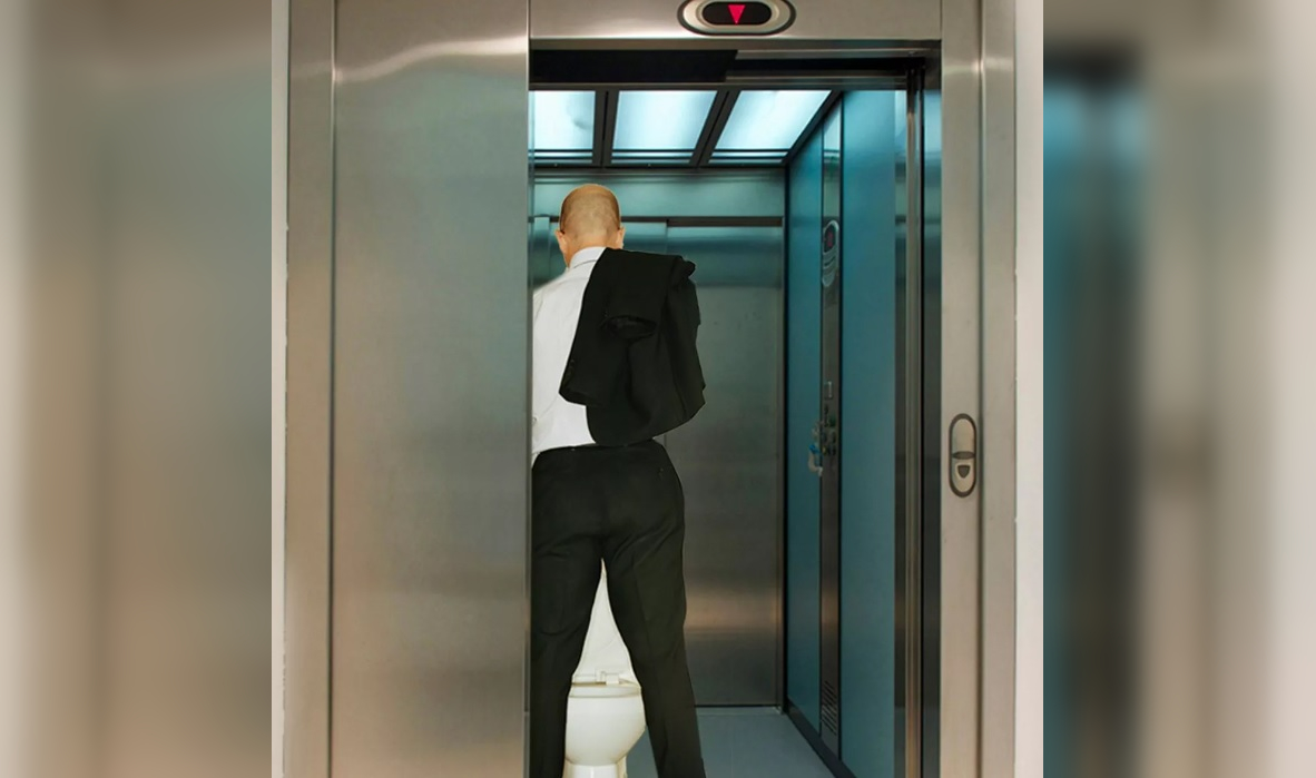 Funniest Moments in the Elevator: Looks Like a Parallel Reality